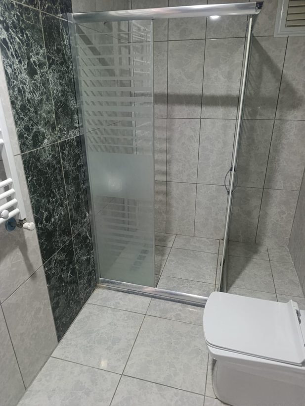 Eloksal profilli duşakabin uygulaması — İnter Glass, İstanbul
